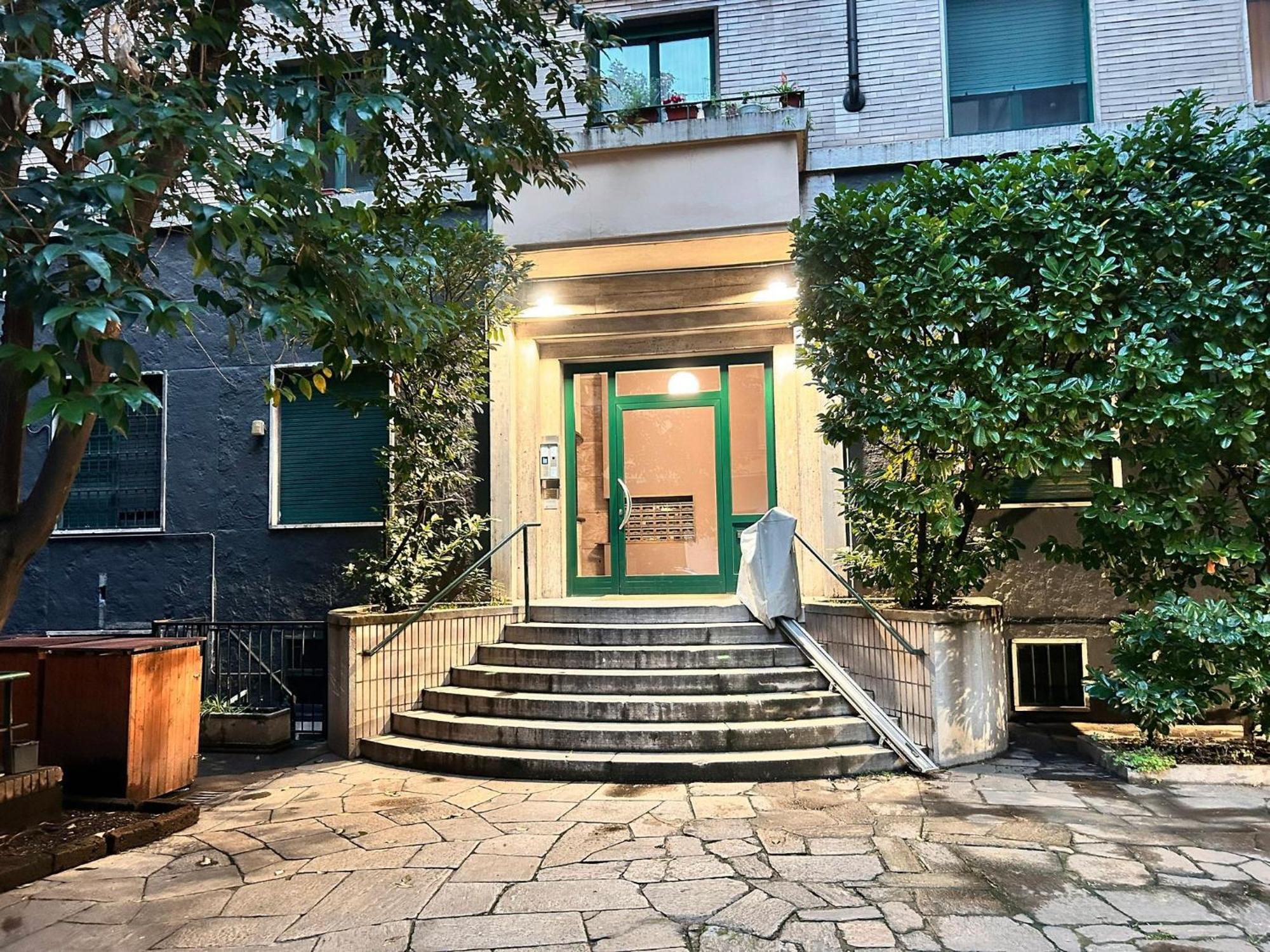 Sant'Ambrogio Charme Apartment Milan Luaran gambar